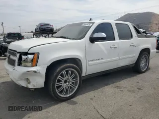 2008 Chevrolet Avalanche LS z VIN 3GNEC12J68G138343, wystawiony jako Copart lot #58869475 z przebiegiem 232 289 mil mil oraz Szkoda całkowita • Salvage title. Historia ofert i sprzedaży dostępna na DreamBid. Obrazek 1.
