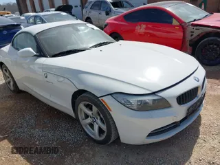 2011 BMW Z4 sDrive30i with VIN WBALM5C55BE380154, listed as a IAAI auction lot 41815724 with 118,062 mi miles. Bid and sale history available at carsss.com. Image 1.