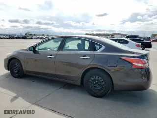 2015 Nissan Altima 2.5 S with VIN 1N4AL3AP4FN322862, listed as a Copart auction lot 50605255 with 199,677 mi miles and Clean Title. Bid and sale history available at carsss.com. Image 2.