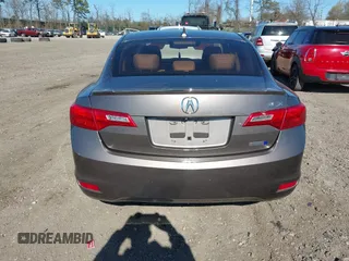 2014 Acura ILX Hybrid Tech Pkg with VIN 19VDE3F79EE300331, listed as a IAAI auction lot 42067961 with 147,348 mi miles. Bid and sale history available at carsss.com. Image 16.