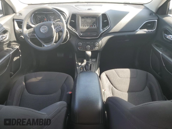 2019 Jeep Cherokee Latitude с VIN 1C4PJLCB9KD247202, выставлен на аукционе Copart как лот 57685415 с пробегом 120 556 миль миль и Списание • Salvage title. История ставок и продаж доступна на DreamBid. Изображение 8.