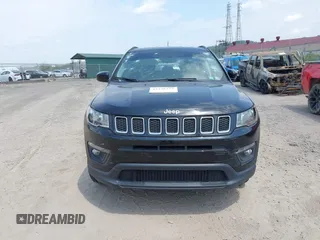2018 Jeep Compass Latitude z VIN 3C4NJDBB3JT144056, wystawiony jako IAAI lot #42138173 z przebiegiem 45 985 mil mil oraz . Historia ofert i sprzedaży dostępna na DreamBid. Obrazek 12.