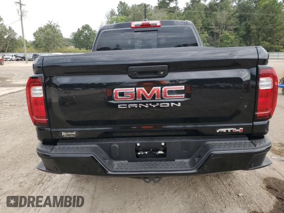 2024 GMC Canyon 4WD AT4 with VIN 1GTP6DEK3R1219220, listed as a Copart auction lot 68636524 with 401 mi miles and Salvage Title. Bid and sale history available at carsss.com. Image 6.