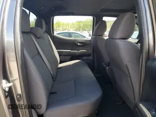 2017 Toyota Tacoma SR5 z VIN 3TMCZ5AN6HM060416, wystawiony jako Copart lot #56697175 z przebiegiem 120 029 mil mil oraz Szkoda całkowita • Salvage title. Historia ofert i sprzedaży dostępna na DreamBid. Obrazek 10.