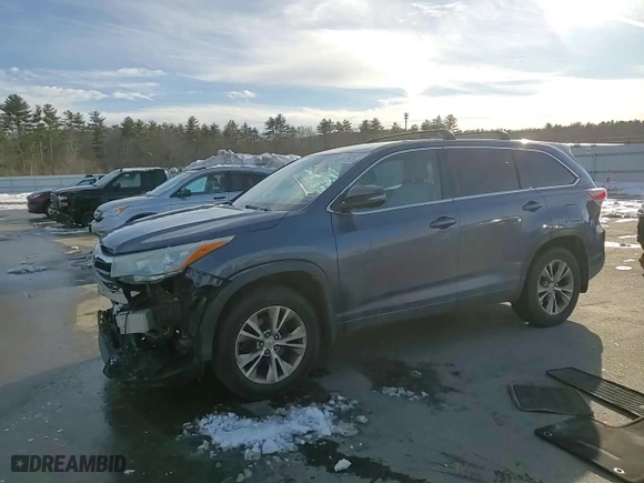 2015 Toyota Highlander LE with VIN 5TDBKRFH3FS142112, listed as a Copart auction lot 46977675 with 254,519 mi miles and Salvage Title. Bid and sale history available at carsss.com. Image 11.