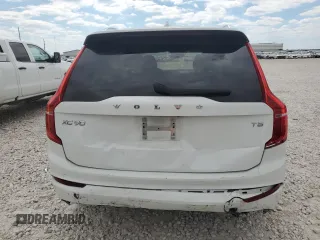2020 Volvo XC90 Momentum with VIN YV4102CKXL1606866, listed as a Copart auction lot 70695284 with 43,686 mi miles and Salvage Title. Bid and sale history available at carsss.com. Image 6.