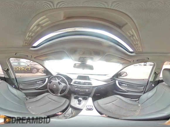 2013 BMW 3 Series 320i xDrive с VIN WBA3C3C52DF982806, выставлен на аукционе Copart как лот 54928605 с пробегом 152 923 миль миль и На запчасти • Non repairable. История ставок и продаж доступна на DreamBid. Изображение 13.