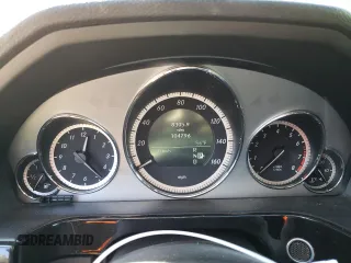 2010 Mercedes-Benz E-Class E 550 Luxury with VIN WDDHF9AB3AA231529, listed as a Copart auction lot 86983364 with 104,796 mi miles and Salvage Title. Bid and sale history available at carsss.com. Image 9.