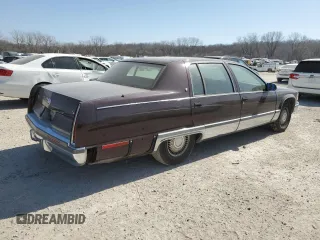 1995 Cadillac Fleetwood z VIN 1G6DW52P6SR702106, wystawiony jako Copart lot #48826215 z przebiegiem 140 971 mil mil oraz Szkoda całkowita • Salvage title. Historia ofert i sprzedaży dostępna na DreamBid. Obrazek 3.