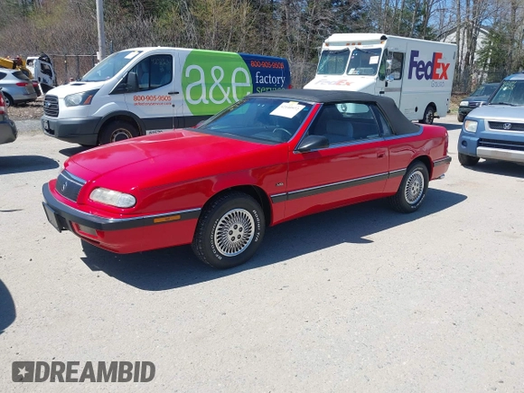 1993 Chrysler LeBaron z VIN 1C3XU4530PF503990, wystawiony jako IAAI lot #42140972 z przebiegiem 100 470 mil mil oraz . Historia ofert i sprzedaży dostępna na DreamBid. Obrazek 2.