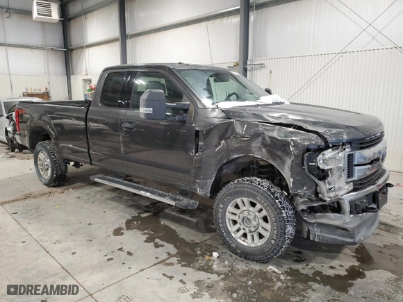 2018 Ford Super Duty F-250 SRW XL with VIN 1FT7X2B61JEB71609, listed as a Copart auction lot 45167395 with 107,493 mi miles and Salvage Title. Bid and sale history available at carsss.com. Image 4.