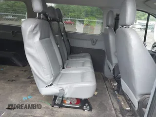 2015 Ford Transit XL с VIN 1FMZK1YM6FKA19837, выставлен на аукционе IAAI как лот 42367993 с пробегом 138 900 миль миль и . История ставок и продаж доступна на DreamBid. Изображение 8.