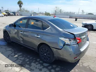 2015 Nissan Sentra SV z VIN 3N1AB7AP6FL681976, wystawiony jako IAAI lot #41900869 z przebiegiem Nie podano mil oraz . Historia ofert i sprzedaży dostępna na DreamBid. Obrazek 3.