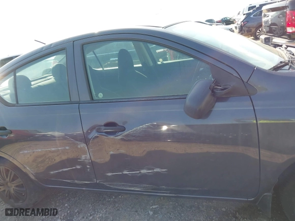 2015 Nissan Versa SV with VIN 3N1CN7AP4FL804691, listed as a IAAI auction lot 42023511 with 135,529 mi miles. Bid and sale history available at carsss.com. Image 13.