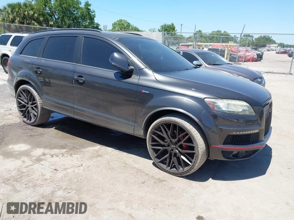 2013 Audi Q7 3.0T S line Prestige with VIN WA1DGAFE5DD009176, listed as a IAAI auction lot 42048689 with 176,035 mi miles. Bid and sale history available at carsss.com. Image 1.