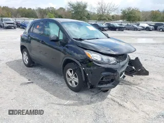 2019 Chevrolet Trax LS with VIN 3GNCJNSB2KL304062, listed as a IAAI auction lot 41782450 with 1 mi miles. Bid and sale history available at carsss.com. Image 1.