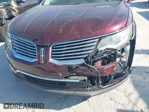2017 Lincoln MKX Select with VIN 2LMPJ6KP4HBL37256, listed as a IAAI auction lot 41592553 with 74,231 mi miles. Bid and sale history available at carsss.com. Image 17.