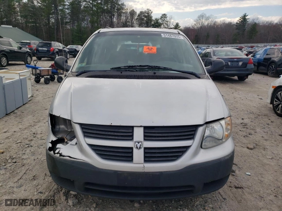 2005 Dodge Caravan SE with VIN 1D4GP25R85B127655, listed as a Copart auction lot 51487055 with 215,757 mi miles and Clean Title. Bid and sale history available at carsss.com. Image 5.