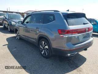 2025 Volkswagen Atlas SE with VIN 1V2HR2CA8SC512047, listed as a IAAI auction lot 42666603 with 6,398 mi miles and . Bid and sale history available at DreamBid. Image 3.