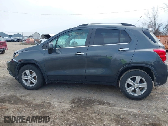 2018 Chevrolet Trax LT with VIN KL7CJLSB0JB722825, listed as a IAAI auction lot 41985225 with 58,021 mi miles and . Bid and sale history available at carsss.com. Image 14.