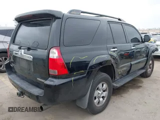 2006 Toyota 4Runner SR5 with VIN JTEZU14R560083004, listed as a IAAI auction lot 42087246 with 282,313 mi miles and . Bid and sale history available at DreamBid. Image 4.