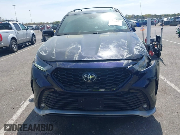 2021 Toyota Highlander XSE z VIN 5TDLZRBH6MS076951, wystawiony jako IAAI lot #42119033 z przebiegiem 52 538 mil mil oraz . Historia ofert i sprzedaży dostępna na DreamBid. Obrazek 6.
