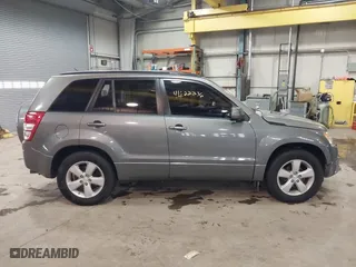 2010 Suzuki Grand Vitara Limited with VIN JS3TD0D76A4100026, listed as a IAAI auction lot 41622236 with 97,264 mi miles. Bid and sale history available at carsss.com. Image 13.