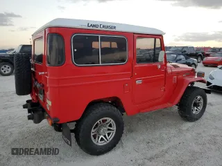 1976 Toyota Land Cruiser z VIN FJ40208864, wystawiony jako Copart lot #79069054 z przebiegiem 18 022 mil mil oraz Szkoda całkowita • Salvage title. Historia ofert i sprzedaży dostępna na DreamBid. Obrazek 3.