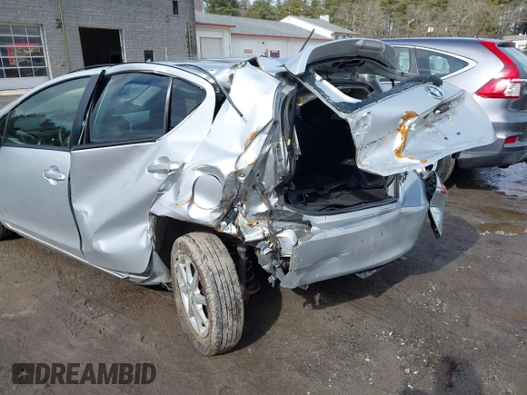 2012 Toyota Prius One z VIN JTDKDTB35C1512129, wystawiony jako IAAI lot #41737175 z przebiegiem 188 779 mil mil oraz . Historia ofert i sprzedaży dostępna na DreamBid. Obrazek 6.