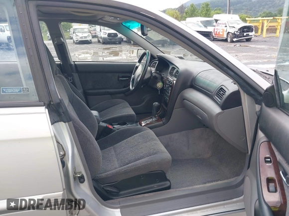 2002 Subaru Legacy with VIN 4S3BE645527201843, listed as a IAAI auction lot 42751980 with 211,060 mi miles and . Bid and sale history available at DreamBid. Image 5.
