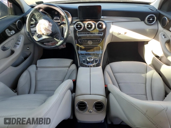 2017 Mercedes-Benz C 300 с VIN 55SWF4JB7HU188608, выставлен на аукционе Copart как лот 57176555 с пробегом 58 856 миль миль и Списание • Salvage title. История ставок и продаж доступна на DreamBid. Изображение 8.