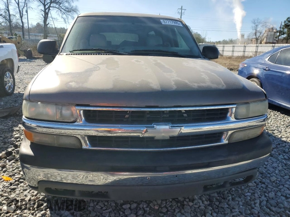2003 Chevrolet Suburban LT with VIN 1GNEC16Z93J235334, listed as a Copart auction lot 87717995 with 299,627 mi miles and Salvage Title. Bid and sale history available at carsss.com. Image 5.
