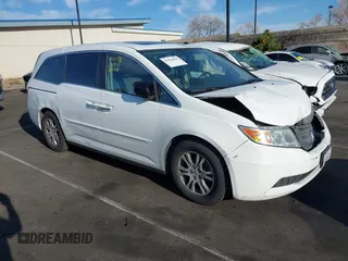 2013 Honda Odyssey EX-L с VIN 5FNRL5H62DB055562, выставлен на аукционе IAAI как лот 41826028 с пробегом 140 427 миль миль и . История ставок и продаж доступна на DreamBid. Изображение 1.