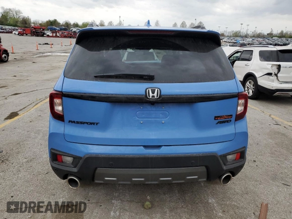 2025 Honda Passport TrailSport z VIN 5FNYF8H69SB001998, wystawiony jako Copart lot #51595415 z przebiegiem 3 336 mil mil oraz Szkoda całkowita • Salvage title. Historia ofert i sprzedaży dostępna na DreamBid. Obrazek 6.