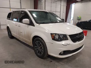 2019 Dodge Grand Caravan SE with VIN 2C4RDGBG8KR531227, listed as a IAAI auction lot 41594753 with 88,031 mi miles and . Bid and sale history available at DreamBid. Image 1.