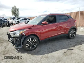 2020 Nissan Kicks SV z VIN 3N1CP5CV9LL489554, wystawiony jako Copart lot #51792465 z przebiegiem 80 907 mil mil oraz Szkoda całkowita • Salvage title. Historia ofert i sprzedaży dostępna na DreamBid. Obrazek 1.