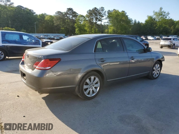 2006 Toyota Avalon XL with VIN 4T1BK36B56U163897, listed as a Copart auction lot 52884045 with 194,995 mi miles and Salvage Title. Bid and sale history available at DreamBid. Image 3.