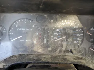 1996 Dodge Ram 1500 with VIN 3B7HC13Z6TG102221, listed as a Copart auction lot 82932334 with 226,576 mi miles and Clean Title. Bid and sale history available at carsss.com. Image 9.