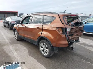 2017 Ford Escape SE with VIN 1FMCU0GD5HUE08097, listed as a IAAI auction lot 41499800 with 70,911 mi miles. Bid and sale history available at carsss.com. Image 3.
