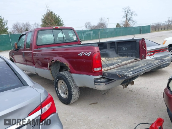 2004 Ford F-250 XL z VIN 1FTNX21L24EB47242, wystawiony jako IAAI lot #41693622 z przebiegiem 117 411 mil mil oraz . Historia ofert i sprzedaży dostępna na DreamBid. Obrazek 3.
