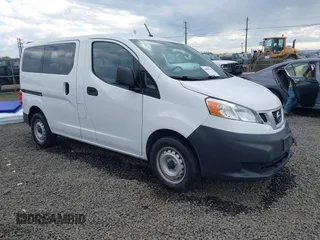 2016 Nissan NV200 S z VIN 3N6CM0KN8GK695077, wystawiony jako IAAI lot #41889738 z przebiegiem 57 818 mil mil oraz . Historia ofert i sprzedaży dostępna na DreamBid. Obrazek 1.
