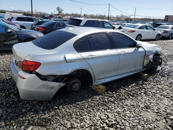 2014 BMW 5 Series 535d xDrive с VIN WBAFV3C5XEDZ33566, выставлен на аукционе Copart как лот 52250545 с пробегом 155 162 миль миль и Списание • Salvage title. История ставок и продаж доступна на DreamBid. Изображение 3.