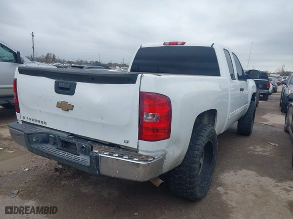 2007 Chevrolet Silverado 1500 Work Truck with VIN 1GCEC19C47Z630870, listed as a IAAI auction lot 41420093 with 316,080 mi miles. Bid and sale history available at carsss.com. Image 4.