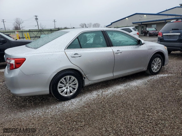 2013 Toyota Camry Hybrid LE with VIN 4T1BD1FK4DU085575, listed as a Copart auction lot 51391335 with 320,086 mi miles and Clean Title. Bid and sale history available at carsss.com. Image 3.