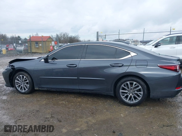 2022 Lexus ES 350 z VIN 58ACZ1B18NU133558, wystawiony jako IAAI lot #41837796 z przebiegiem 35 770 mil mil oraz . Historia ofert i sprzedaży dostępna na DreamBid. Obrazek 14.