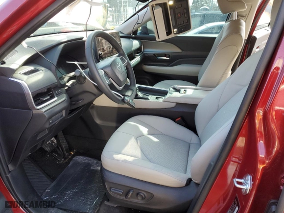 2024 Toyota Grand Highlander Hybrid XLE with VIN 5TDACAB51RS018723, listed as a Copart auction lot 45897355 with 5,977 mi miles and Salvage Title. Bid and sale history available at carsss.com. Image 7.