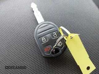 2012 Ford Escape XLT с VIN 1FMCU9D75CKA34646, выставлен на аукционе IAAI как лот 42764769 с пробегом 176 719 миль миль и . История ставок и продаж доступна на DreamBid. Изображение 11.