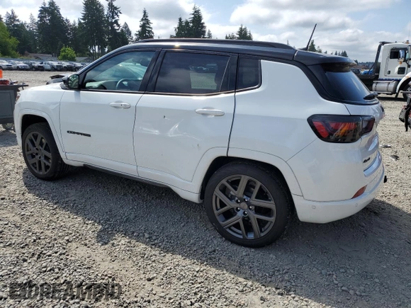 2024 Jeep Compass Limited with VIN 3C4NJDCN2RT135322, listed as a Copart auction lot 59387135 with 3,403 mi miles and Salvage title. Bid and sale history available at DreamBid. Image 2.