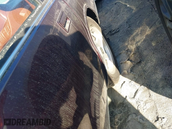 1996 Chevrolet Caprice 1SA Special Value z VIN 1G1BL52P7TR146198, wystawiony jako IAAI lot #41746994 z przebiegiem Nie podano mil oraz . Historia ofert i sprzedaży dostępna na DreamBid. Obrazek 6.