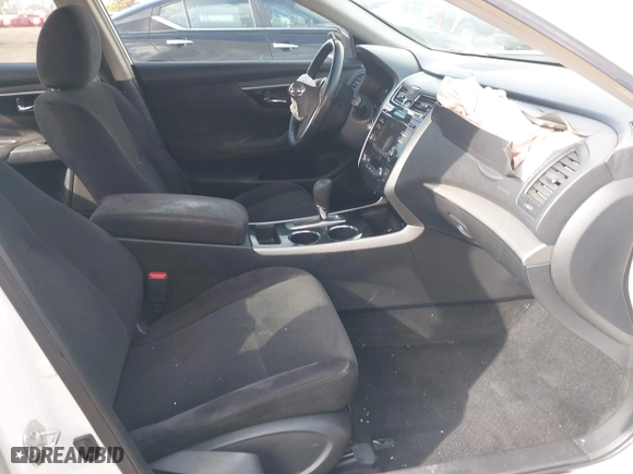 2013 Nissan Altima 2.5 SL with VIN 1N4AL3AP7DN474731, listed as a IAAI auction lot 41439282 with 180,718 mi miles. Bid and sale history available at carsss.com. Image 5.